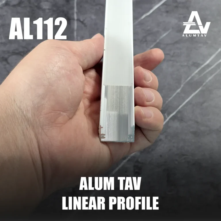 لاینر کد AL112 - ابعاد واقعی در دست انسان